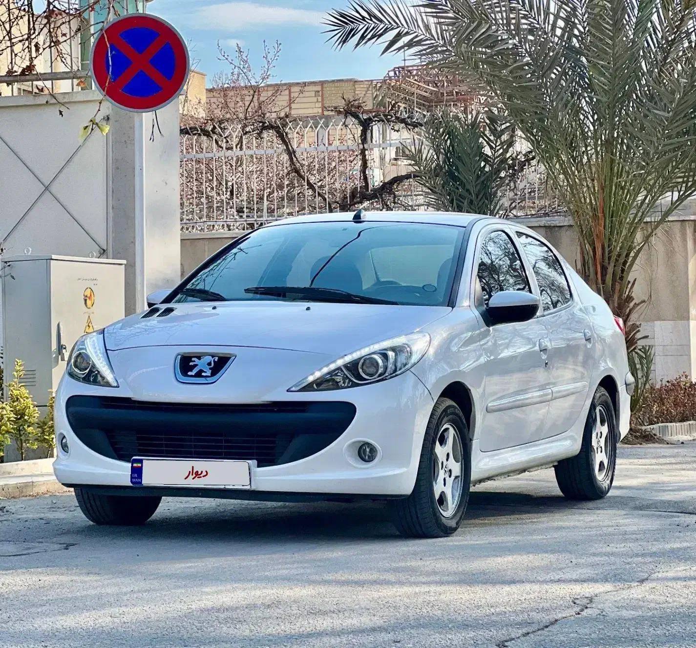 پژو ۲۰۷ اس دی فول خانگی اتوماتیک فرمان برقی|خودرو سواری و وانت|اصفهان, خانه اصفهان|دیوار