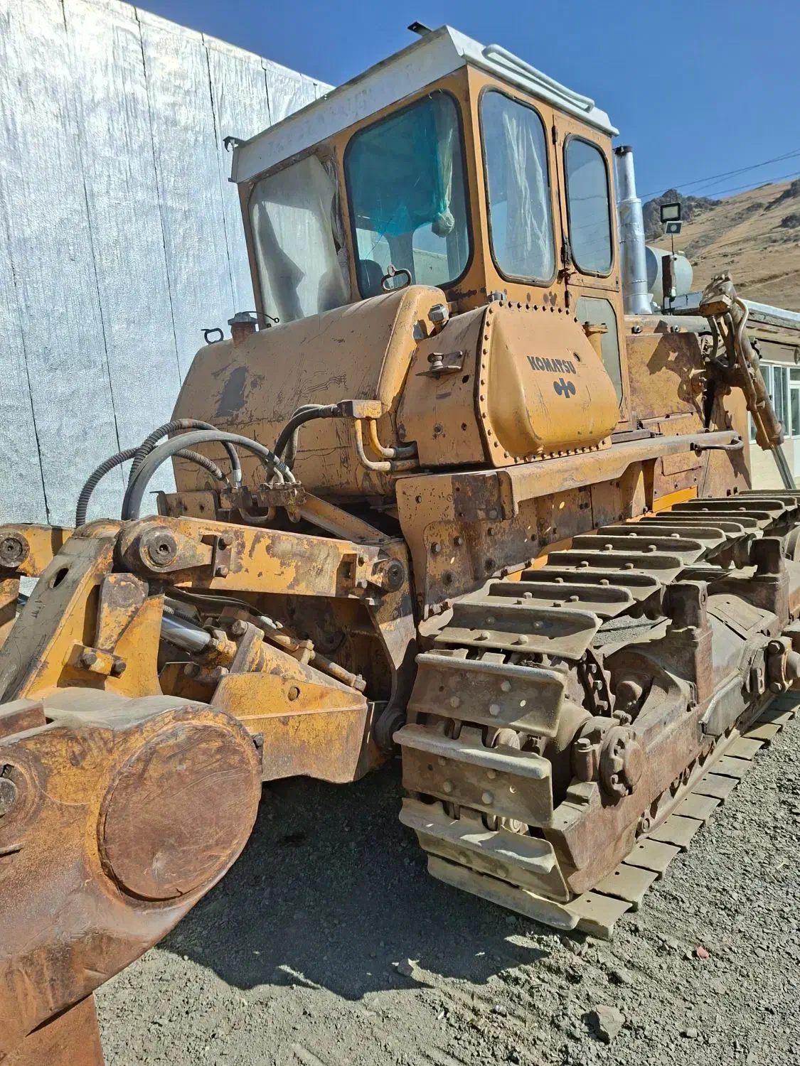 بلدوزر ۸۵ کوماتسو سریال ۲۹۰۰۰|خودرو سنگین|تهران, دکتر هوشیار|دیوار