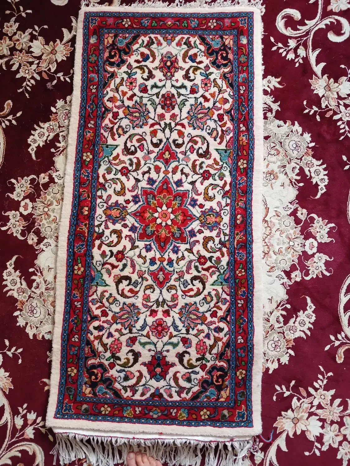 قالی|فرش|قم, چهل درخت‎|دیوار