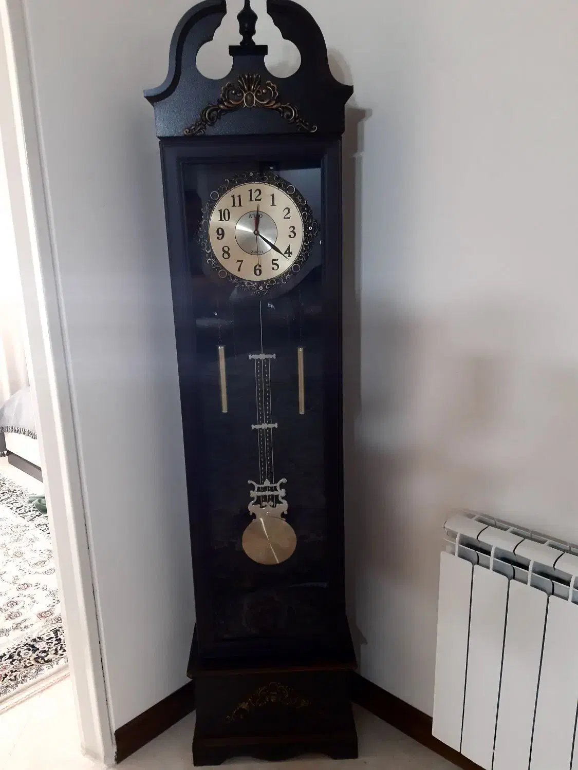 ساعت ایستاده کاملا تمیز|ساعت دیواری و تزئینی|تهران, افسریه جنوبی|دیوار