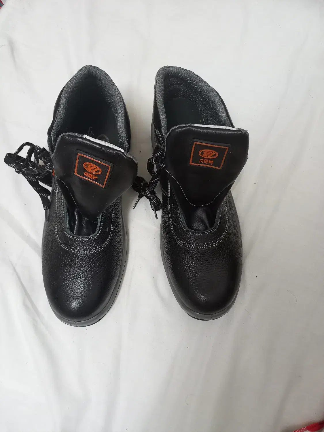 کفش کار وایمنی|کیف، کفش، کمربند|جهرم, |دیوار