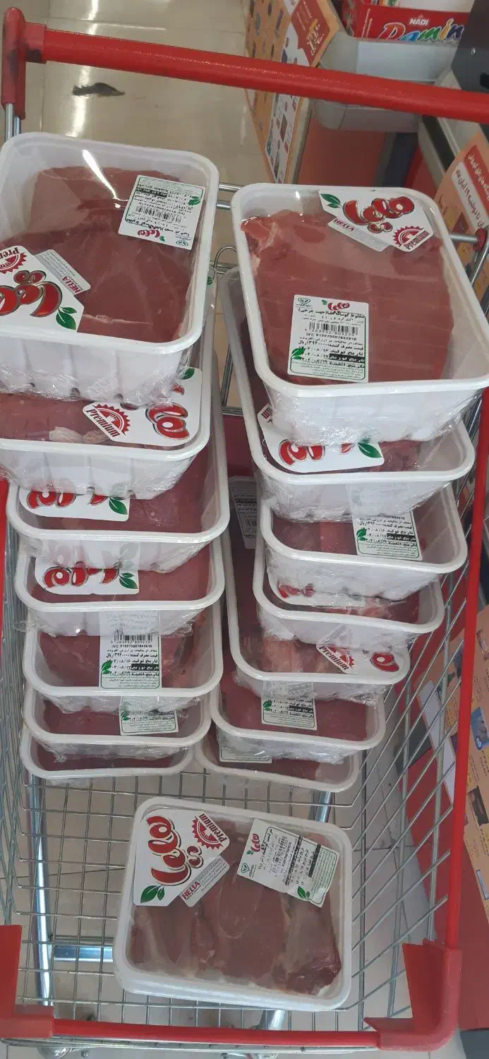 گوشت گرم زیر قیمت بازار افق کوروش بادامستان|عمدهفروشی|بیجار, |دیوار