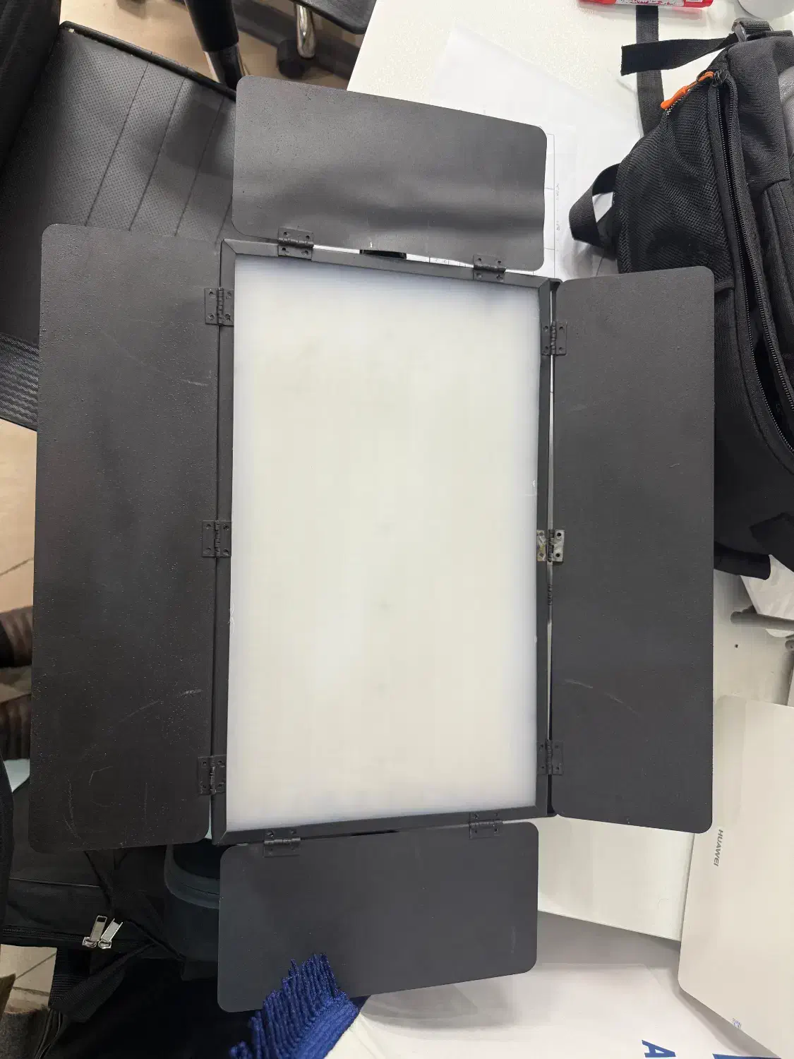 فروش فوری دو عدد نور|دوربین عکاسی و فیلم‌برداری|تهران, تجریش|دیوار