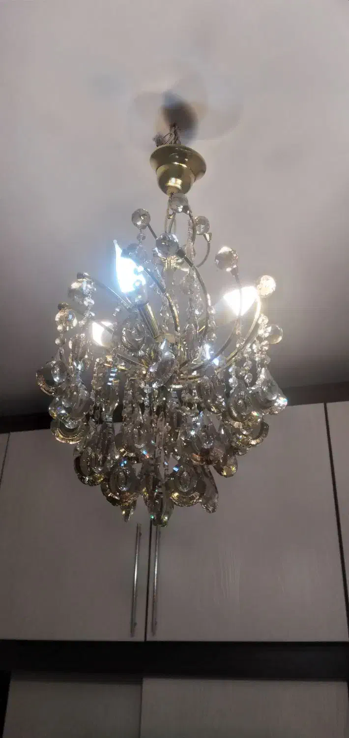 یک عدد لوستر کریستال ۴ شعله|لوستر و چراغ آویز|محمدیه-قزوین, |دیوار