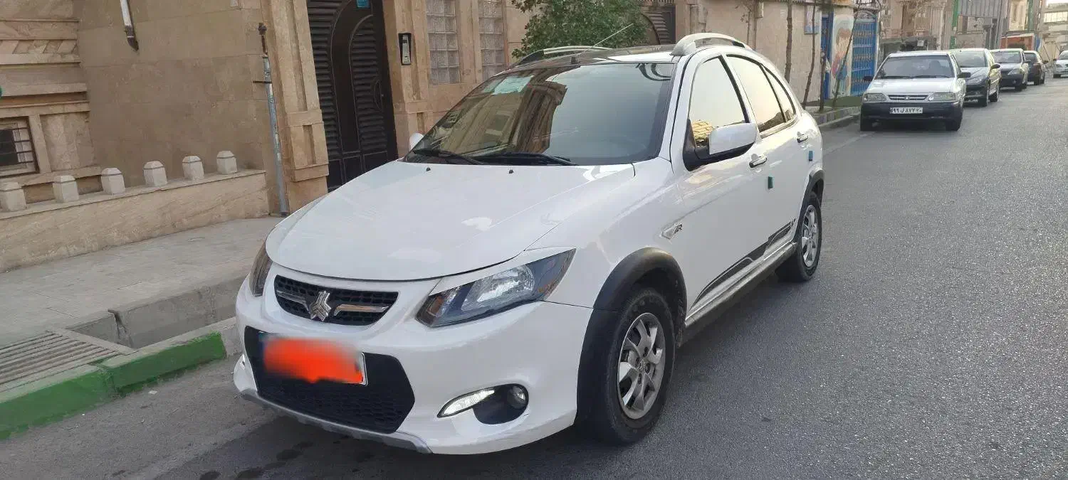 کوییکr سقف مشکی 1402|خودرو سواری و وانت|پردیس, فاز ۴|دیوار