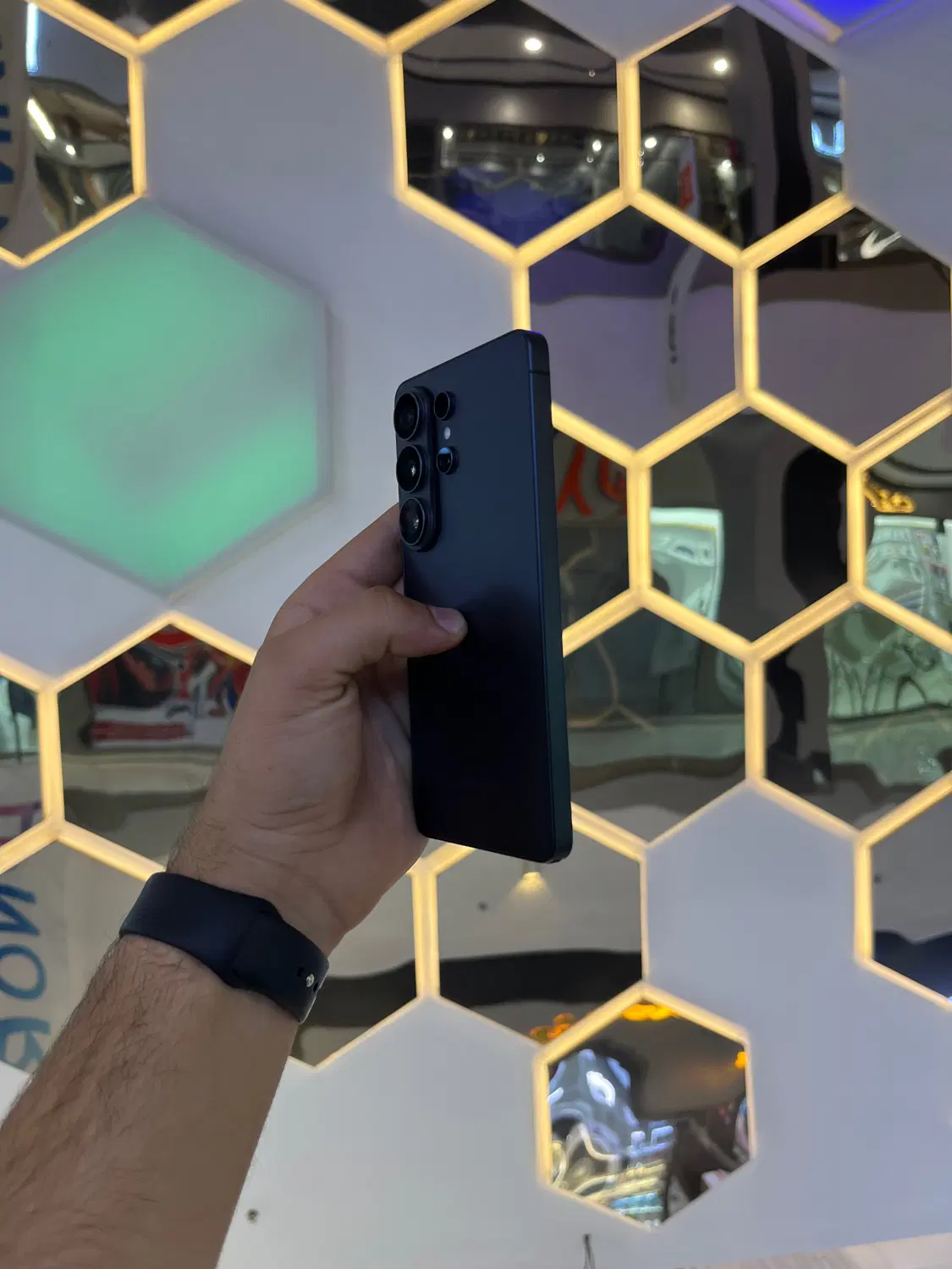 s26ultra|موبایل|قم, عربستان|دیوار