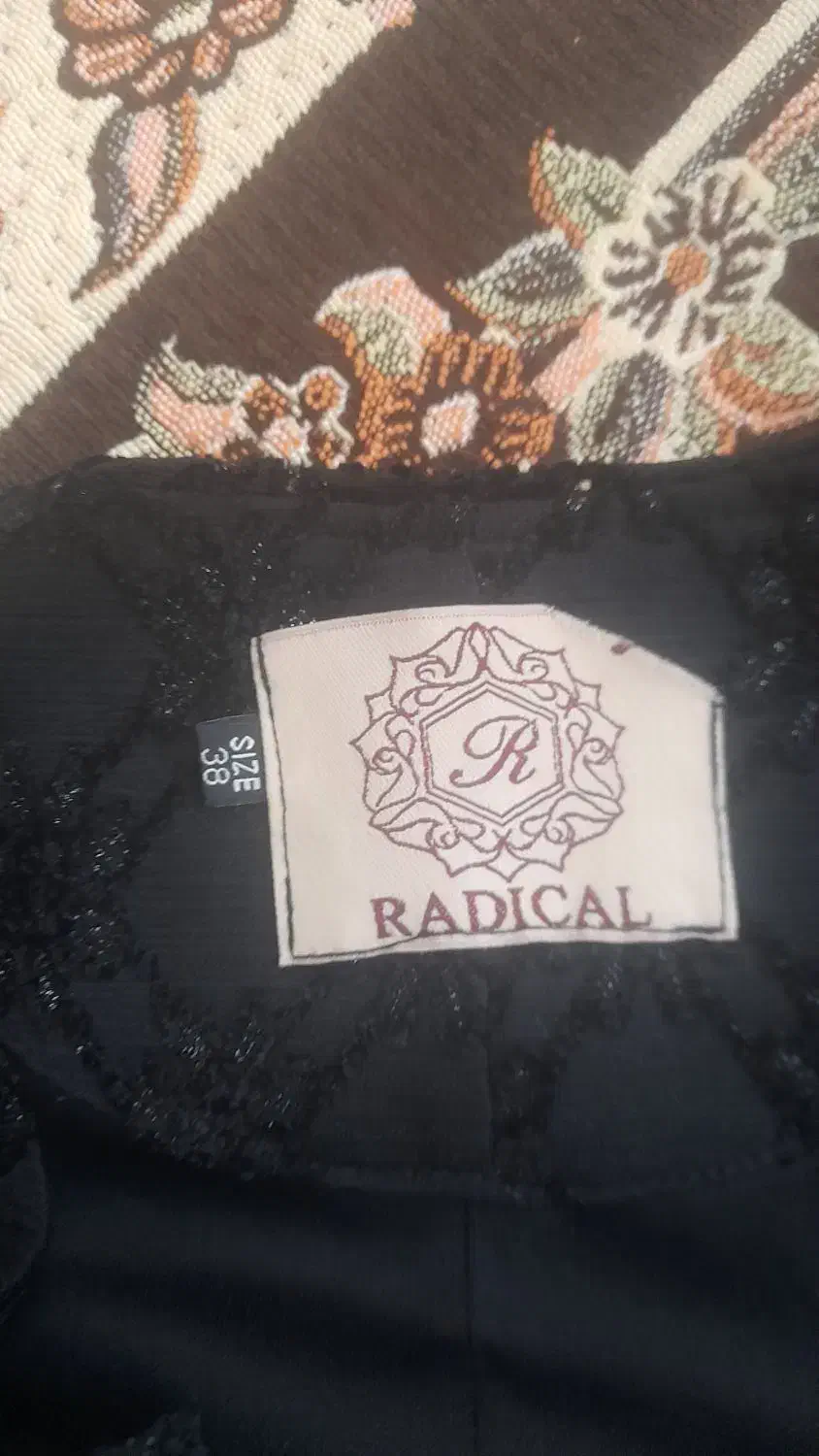 مانتو|لباس|تهران, باغ خزانه|دیوار