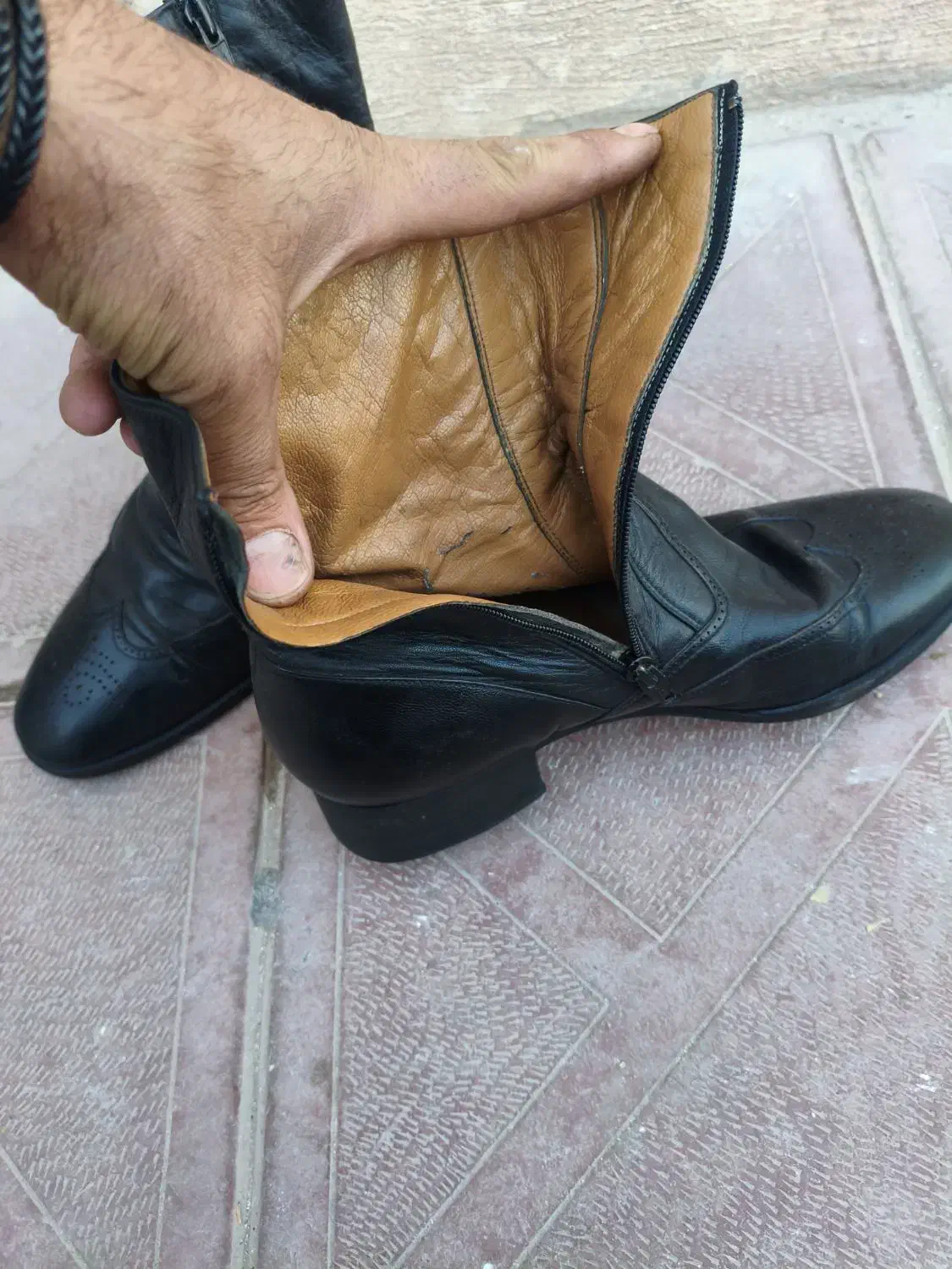 فروش کفش نیم بوت در حد نو|کیف، کفش، کمربند|رفسنجان, |دیوار