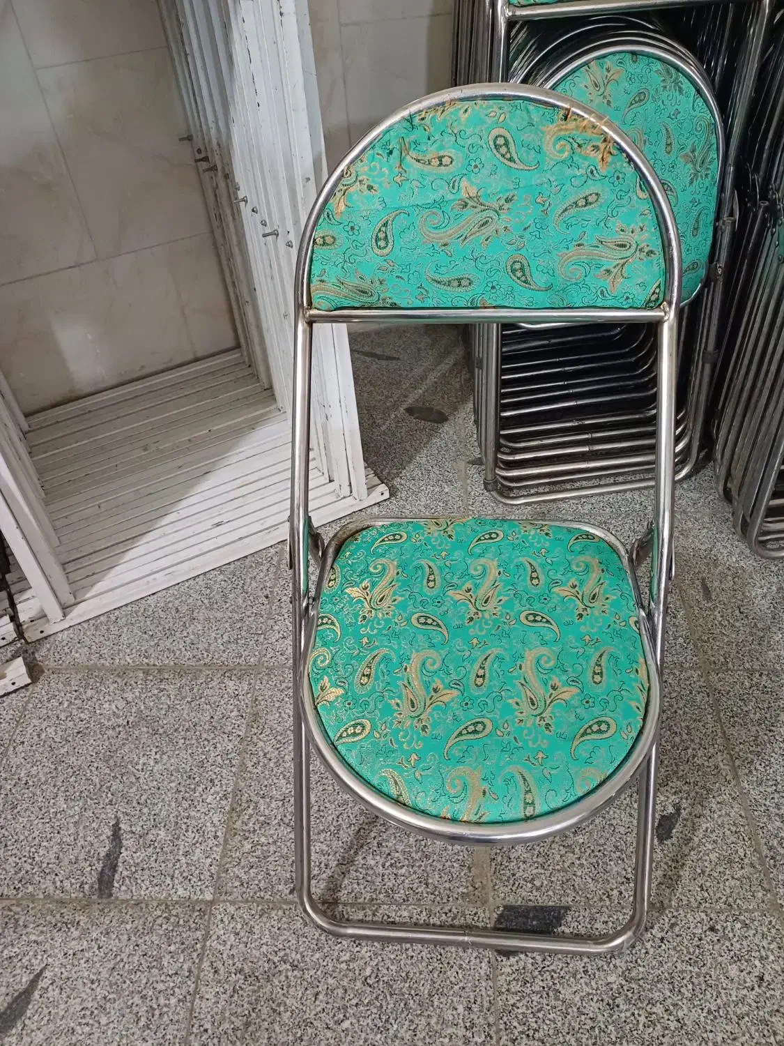 صندلی تاشو  250 عدد لرستان            زارع|صندلی و نیمکت|فیروزآباد (لرستان), |دیوار