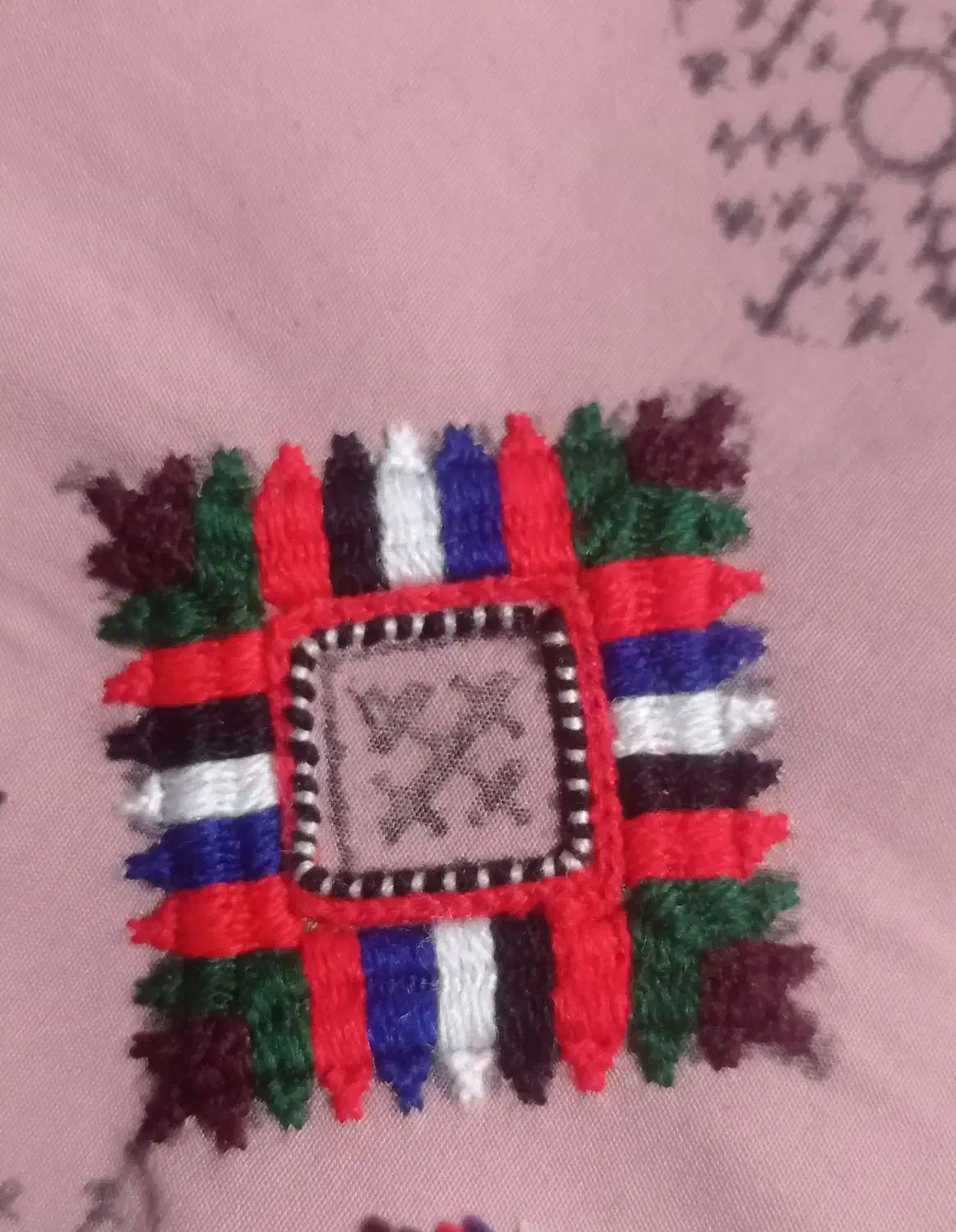 دوچگر جالار و پلیوار|لباس|چابهار, |دیوار