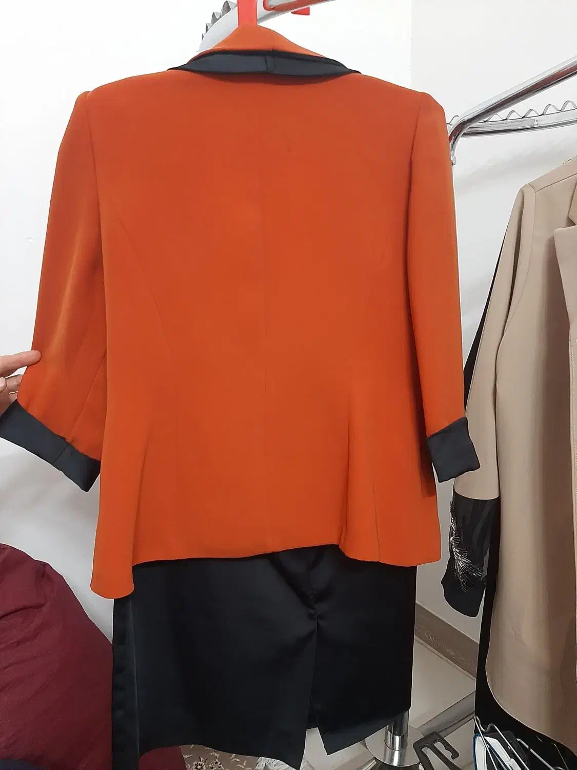 لباس مجلسی|لباس|باقرشهر, |دیوار