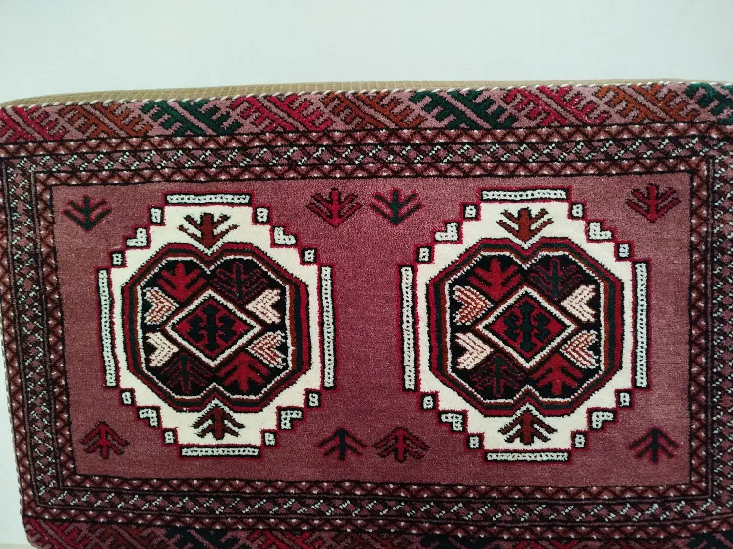 یک جفت پشتی دست باف|پشتی|تبریز, |دیوار