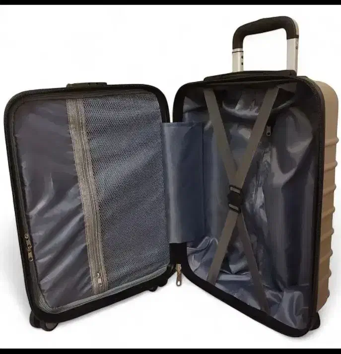 چمدان وارداتی ام آرسایز متوسط همراه با صندوق|کیف، کفش، کمربند|قرچک, مهدیه|دیوار