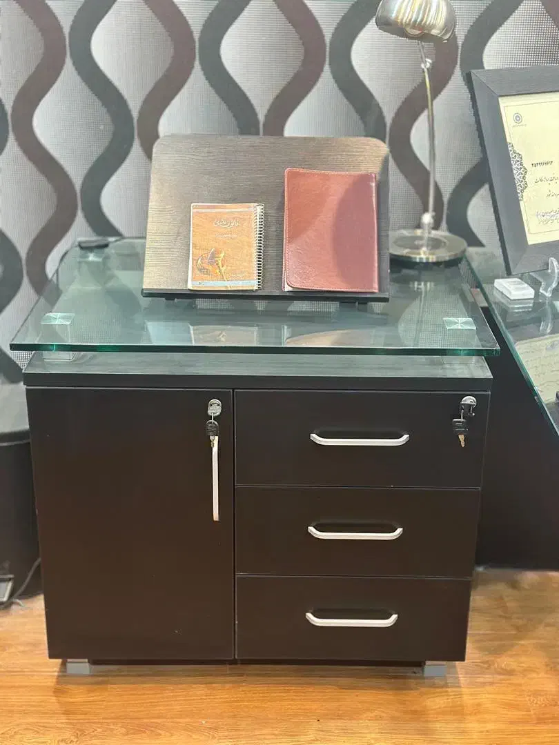 ست مبلمان و میز اداری|مبلمان اداری|بندر گناوه, |دیوار