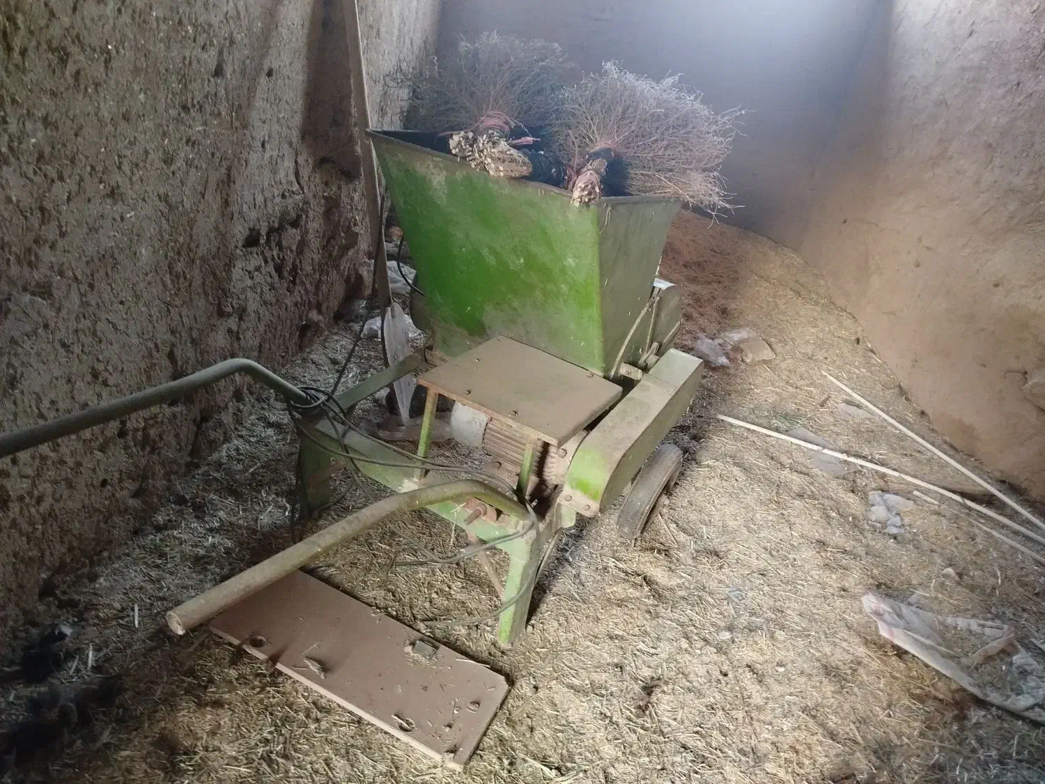 خرمن کوپ|ماشینآلات صنعتی|فامنین, |دیوار