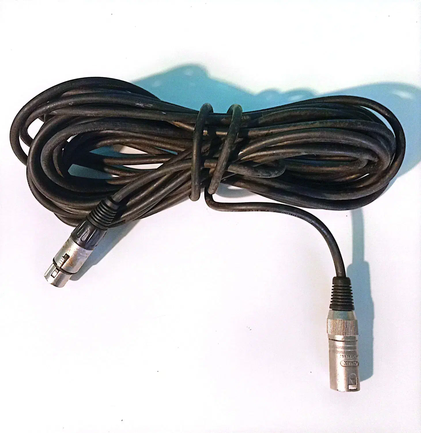 کابل میکروفن|صوتی و تصویری|تهران, جوانمردان (اندیشه)|دیوار