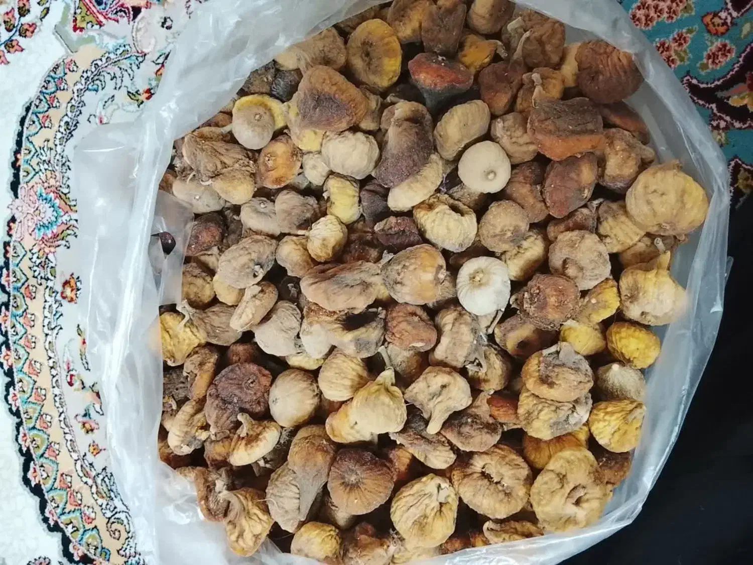انجیر خشک|خوردنی و آشامیدنی|قم, امامزاده ابراهیم|دیوار