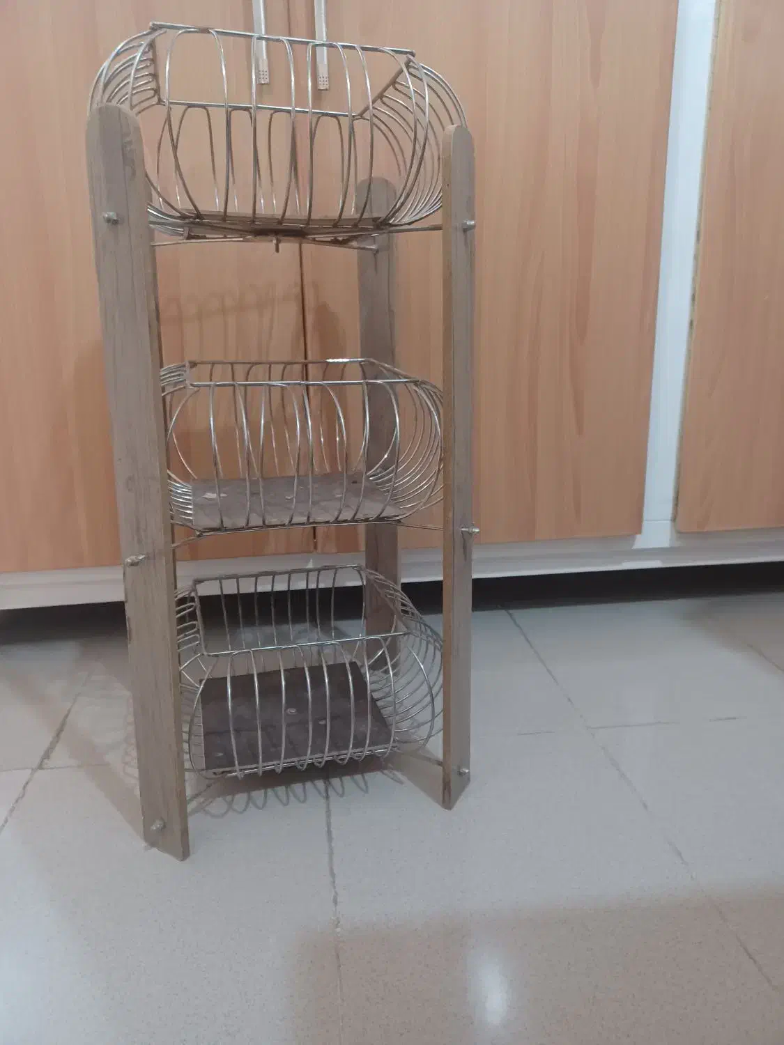 جای پیاز وسیب زمینی۳طبقه سالم|آب‌چکان و نظم‌دهنده ظروف|لنجان, |دیوار
