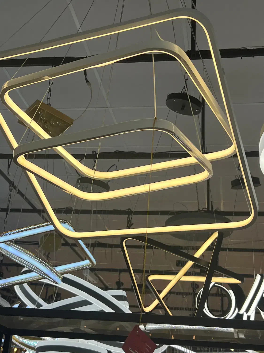 لوستر قیمت مناسب|لوستر و چراغ آویز|گرگان, |دیوار