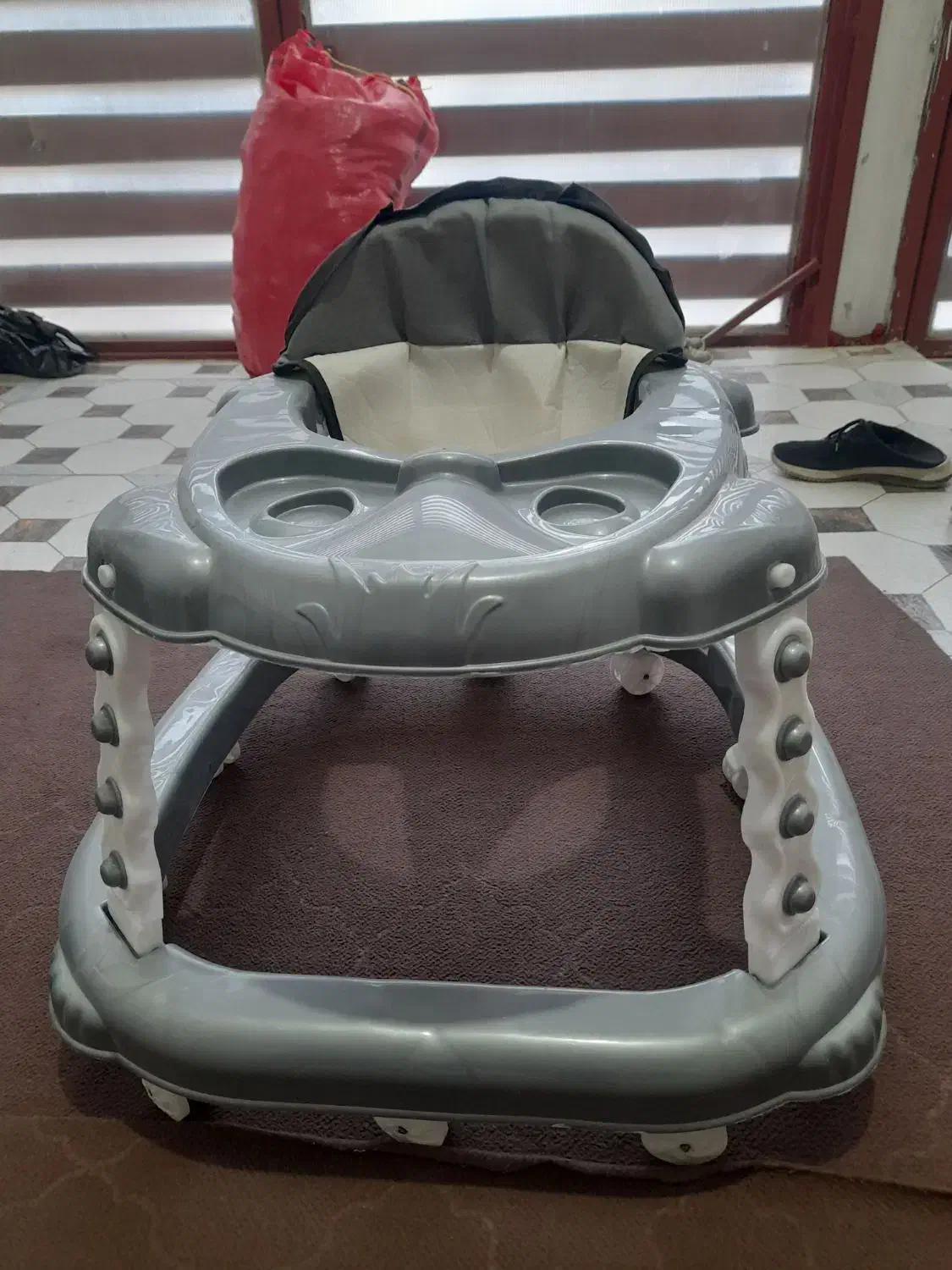 روروک و واکر کودک|اسباب و اثاث بچه|دهگلان, |دیوار