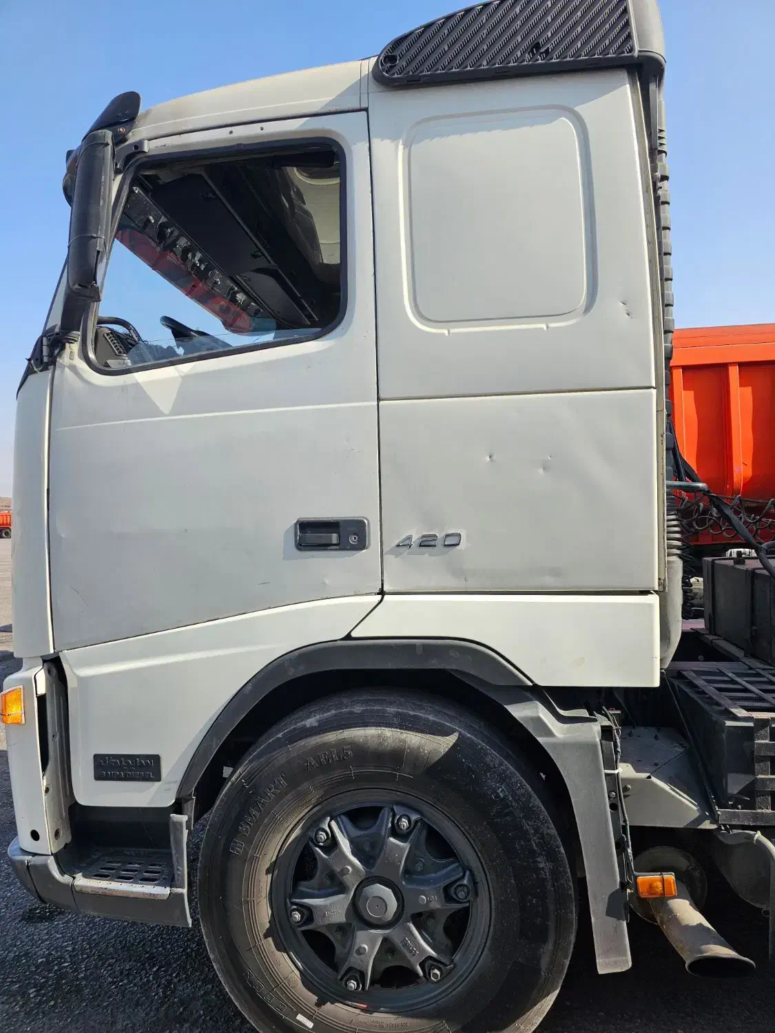 اف اچ مدل ۸۲|خودرو سنگین|آباده, |دیوار