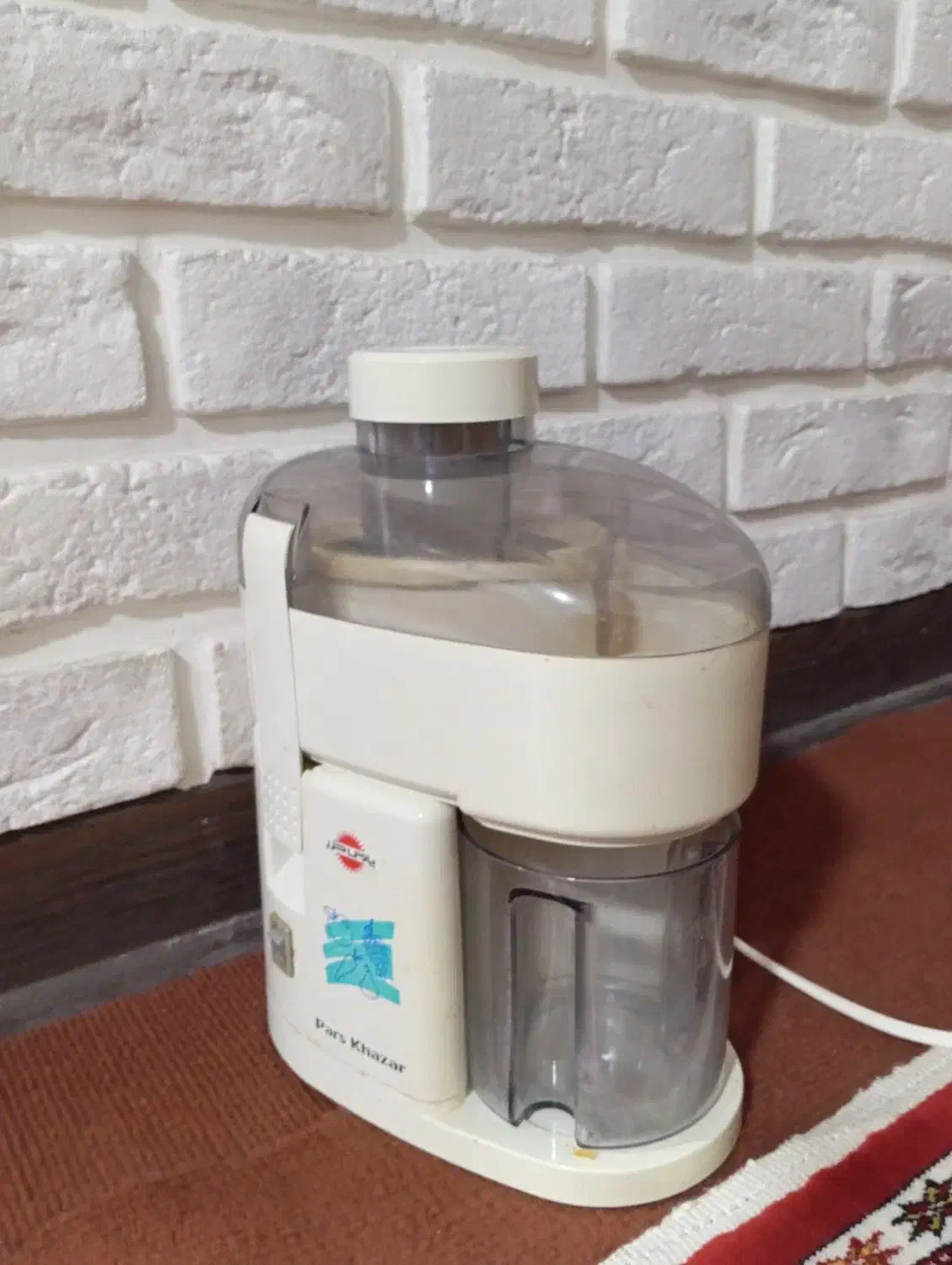 آبمیوه گیری|آبمیوهگیر و آبمرکباتگیر|گنبد کاووس, |دیوار