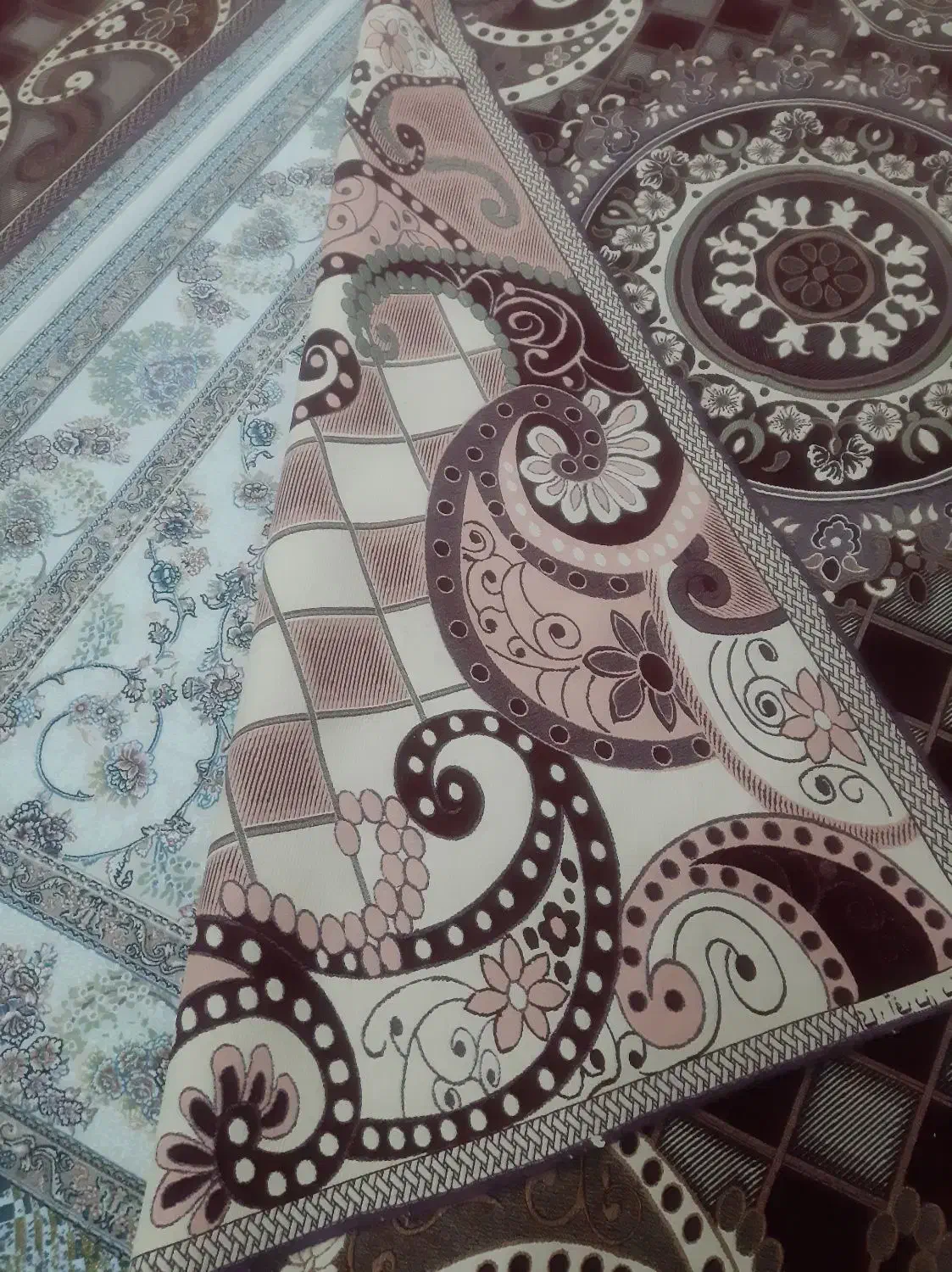 دوعدد‌روفرشی و مبل ۸نفره|روفرشی|نسیم‌شهر, |دیوار