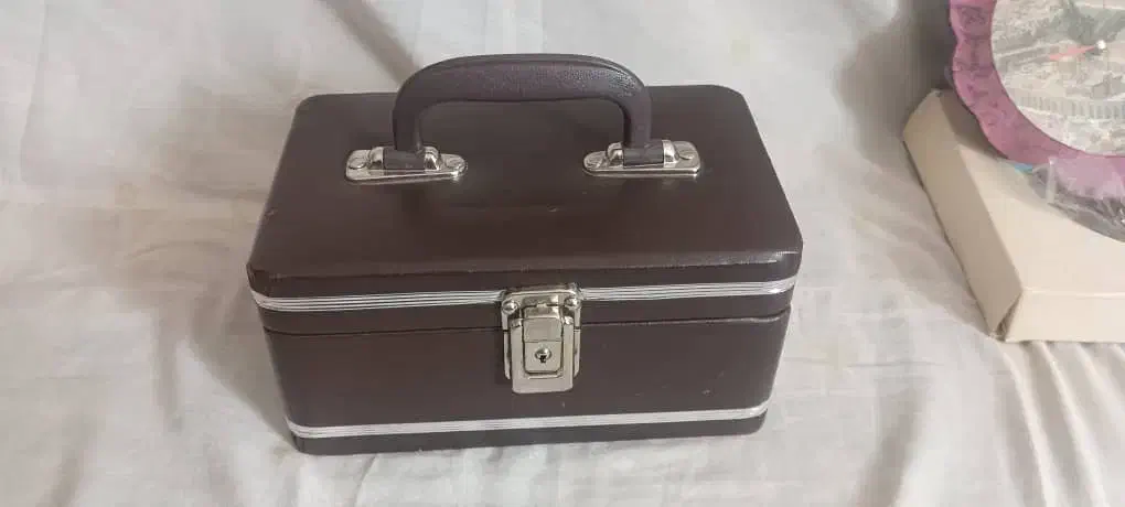 بیا ببین تنوع زیاد هست|ساعت|جهرم, |دیوار