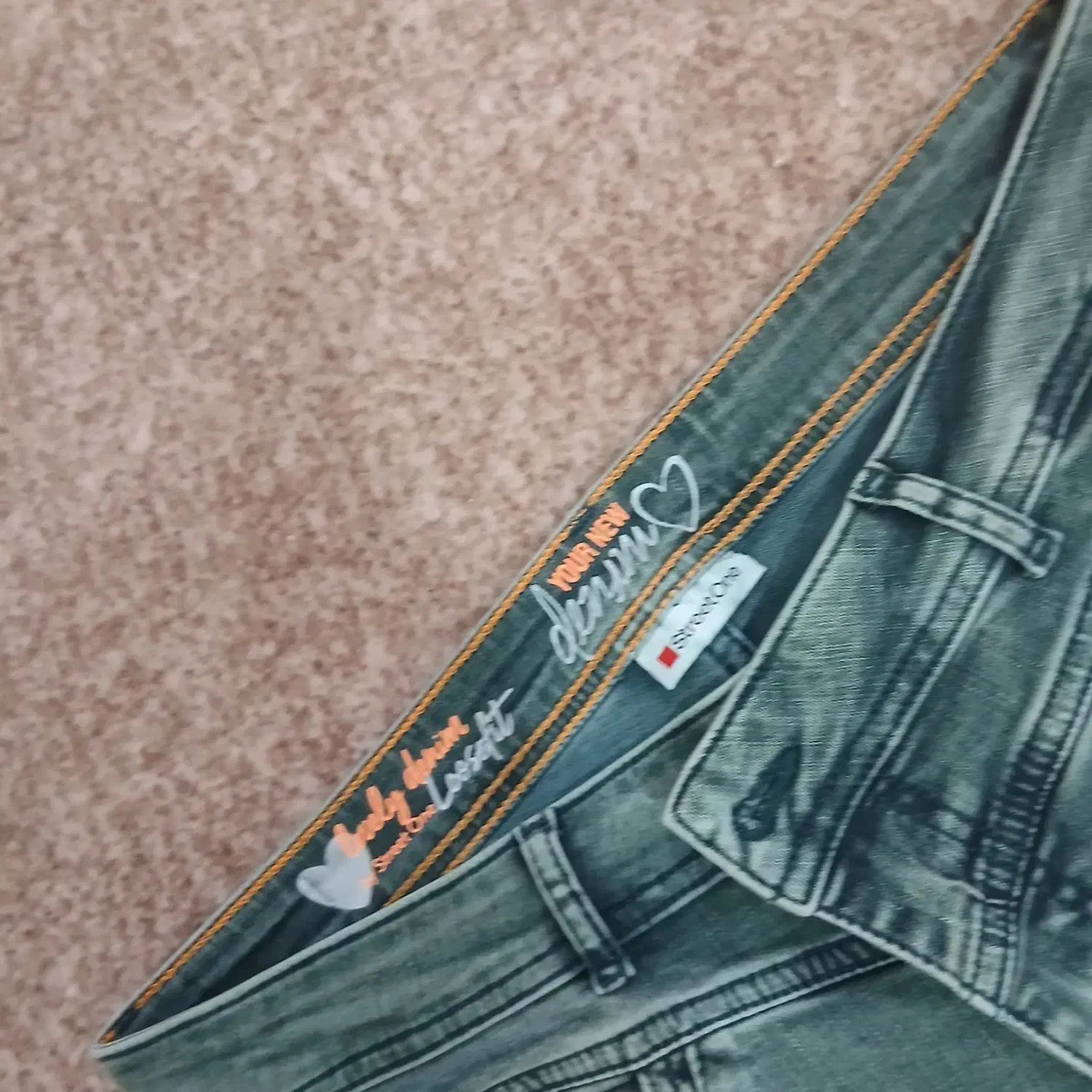 یک عدد شلوار مام فیت نو جنس خارجی|لباس|الوند, |دیوار