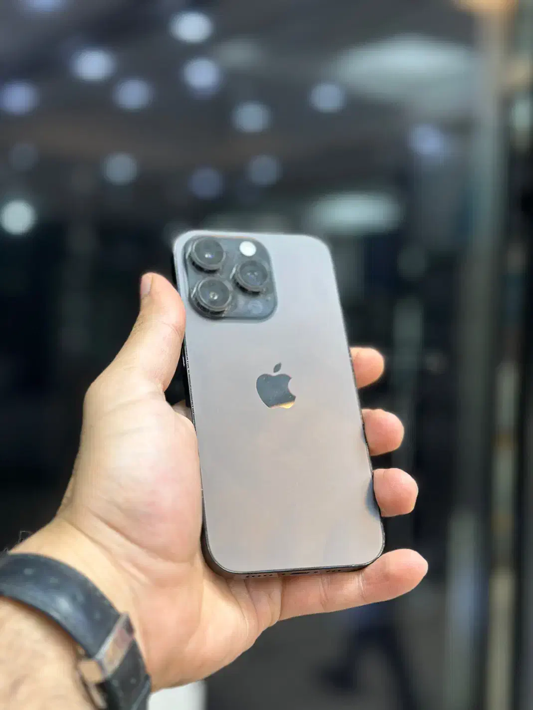 ۱۴ پرو مشکی با ریجیستر از دم قسط|موبایل|اصفهان, مفتح|دیوار