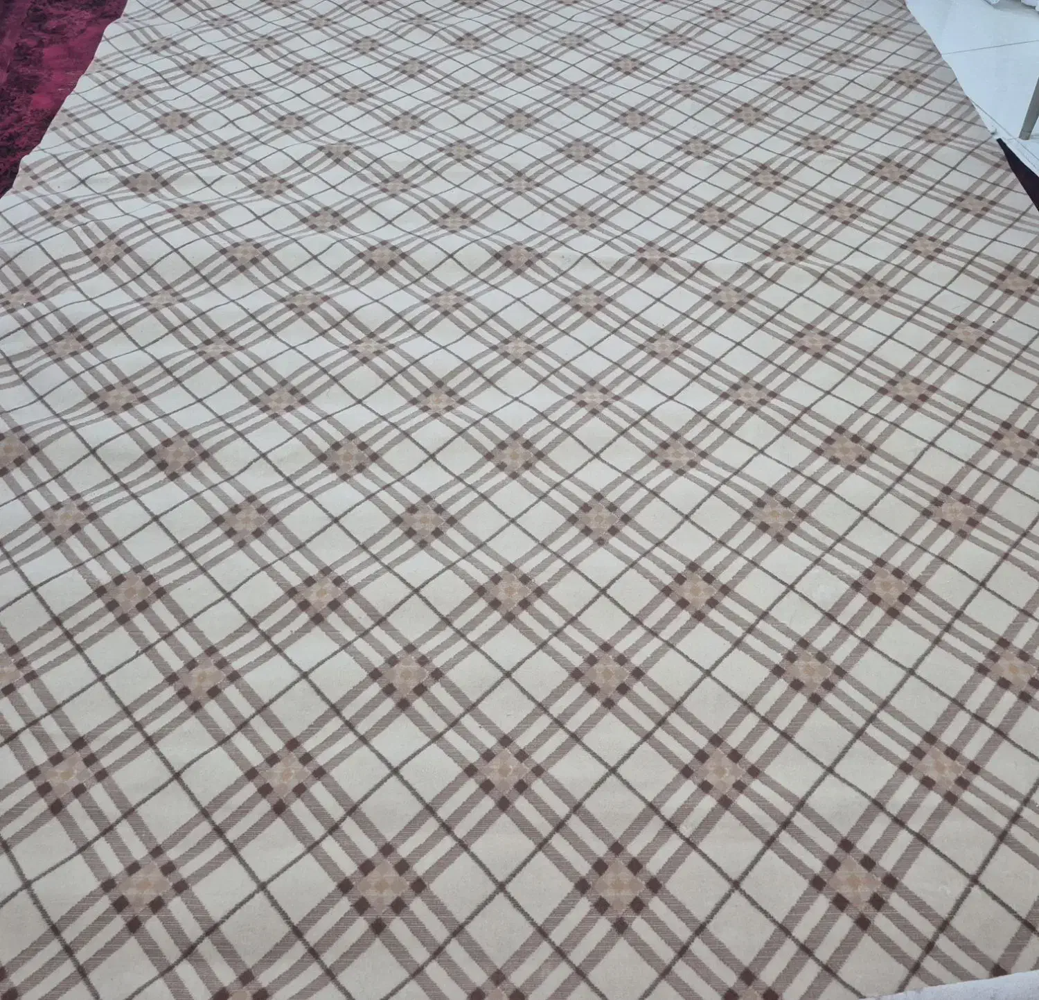 فروش موکت به علت جابه‌جایی|موکت|ایلام, |دیوار