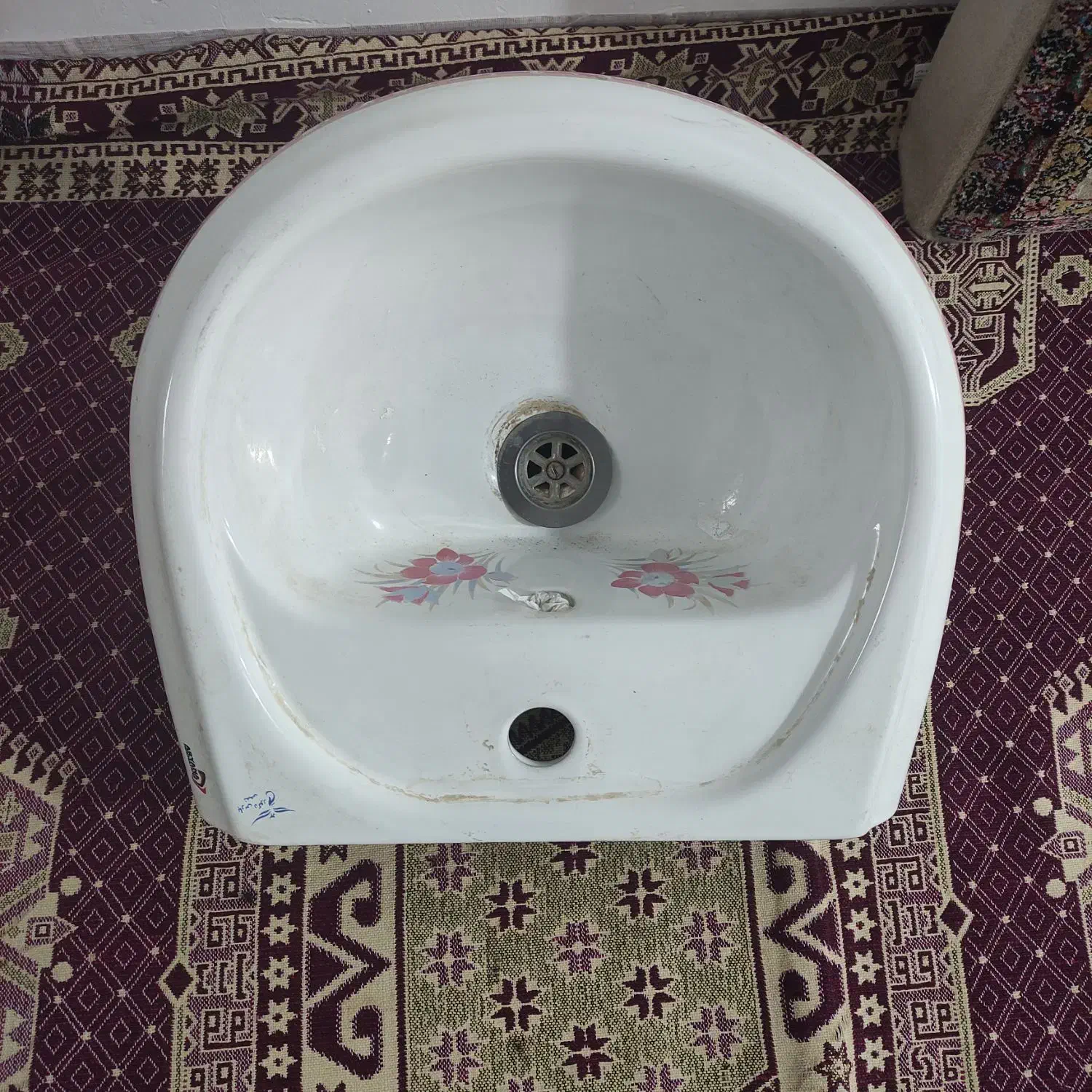 روشویی بدون پایه|مصالح و تجهیزات ساختمان|اسلامآباد غرب, |دیوار