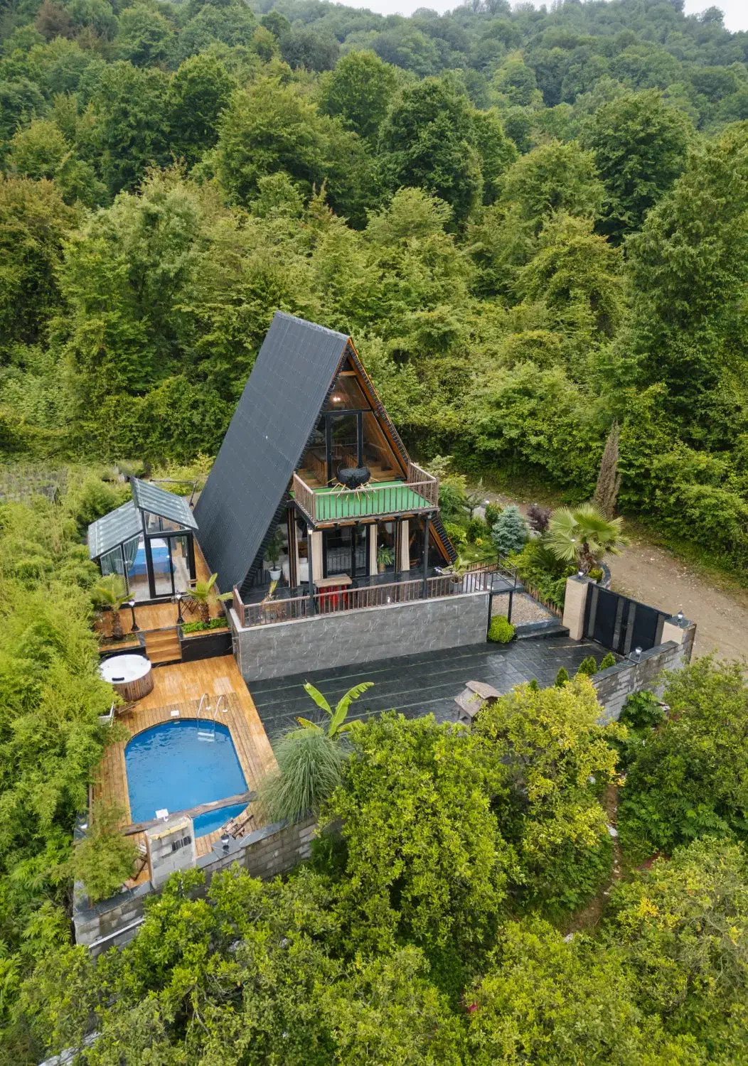 اجاره کلبه سویسی بام نشتارودکد21|اجارهٔ کوتاهمدت ویلا و باغ|سرخرود, |دیوار