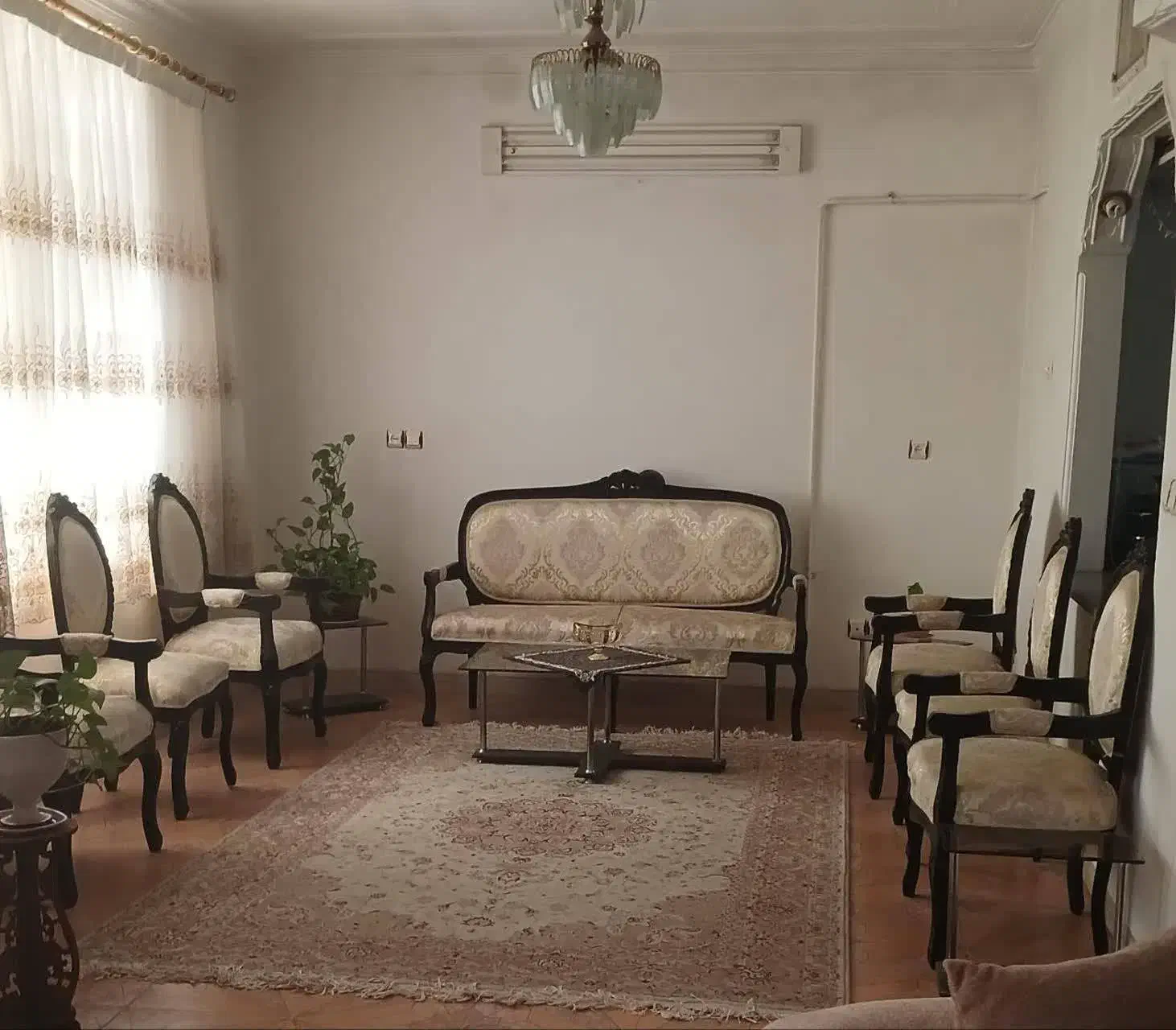 مبلمان سلطنتی|مبلمان خانگی و میز عسلی|یزد, |دیوار