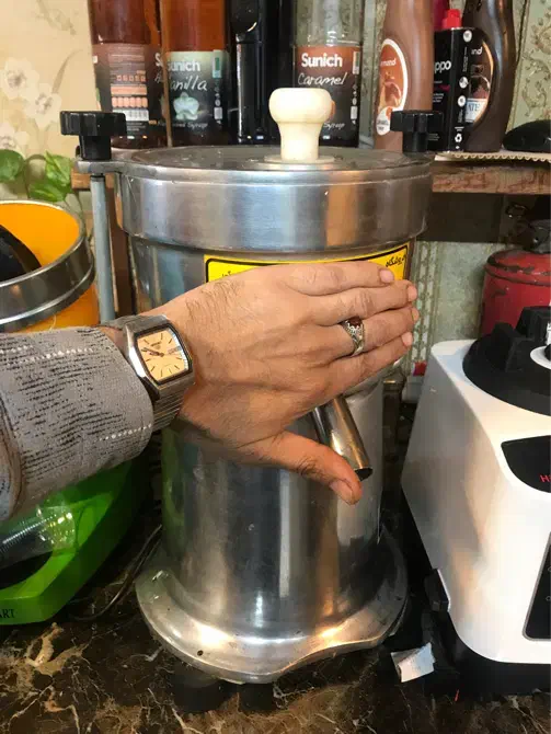 اب هویج گیری صنعتی ۱/۵اسب|کافیشاپ و رستوران|ساری, |دیوار