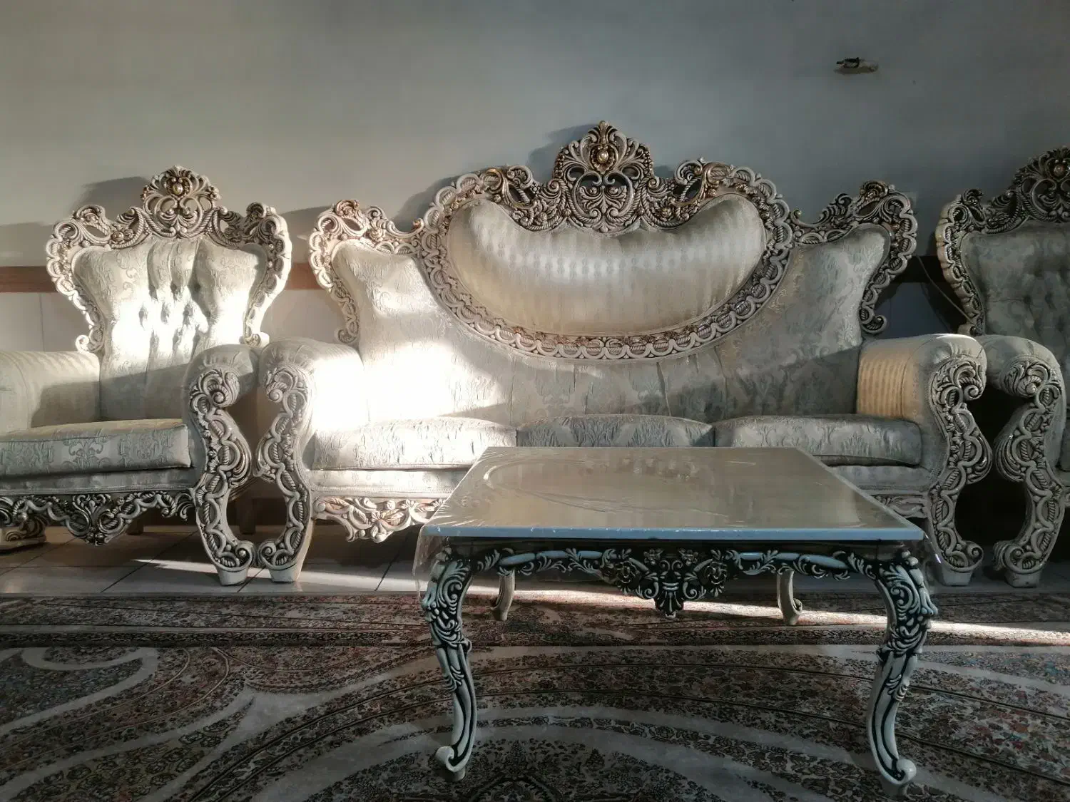 مبل سلطنتی|مبلمان خانگی و میز عسلی|نسیم‌شهر, |دیوار