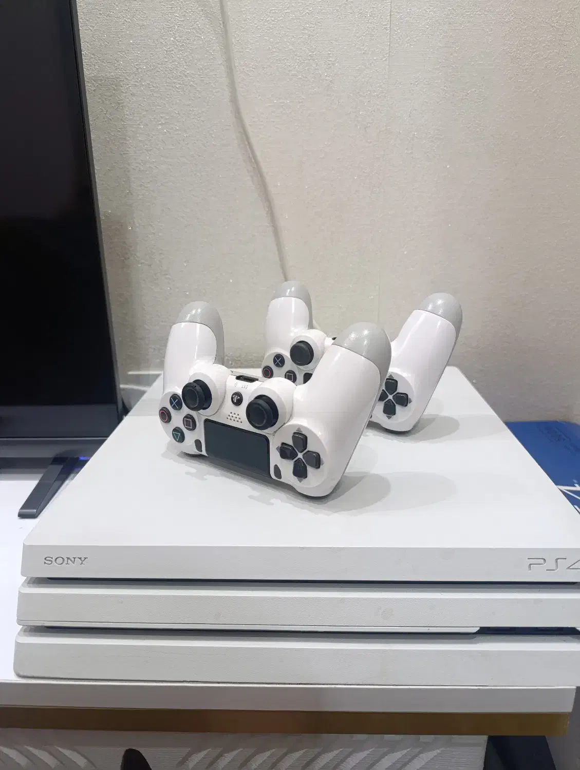 Ps4 اکانتی دو دسته|کنسول، بازی ویدئویی و آنلاین|فردیس, سرحدی|دیوار