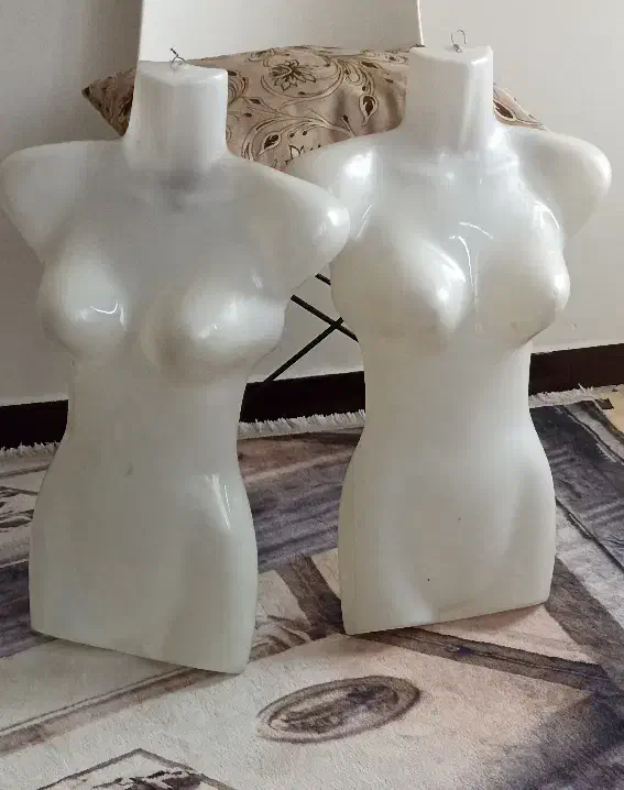 مانکن ومیز پیشخوان و چوبکار و چوبکار و...|فروشگاه و مغازه|کرج, کوی کارمندان جنوبی|دیوار