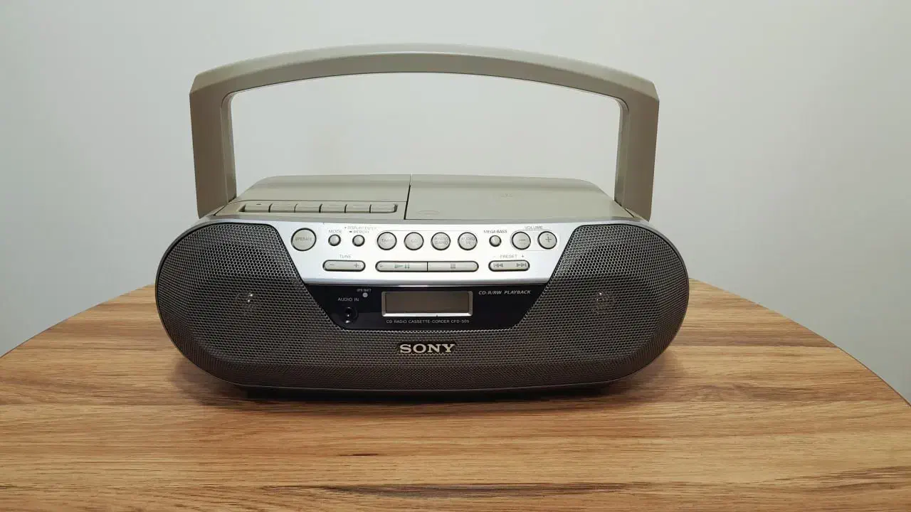 ضبط سونی آنتیک|سیستم صوتی خانگی|پرند, فاز ۵|دیوار