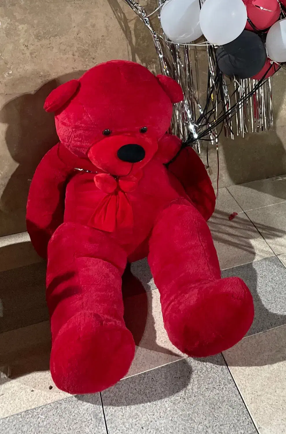 کادویی|اسباب‌بازی بچه|خوی, |دیوار