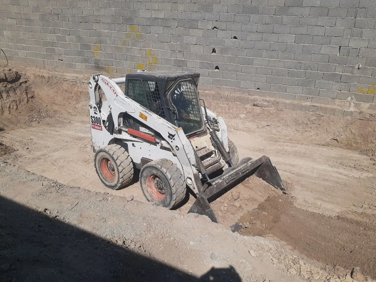 حمل نخاله کندن استخر اجاره بابکت و مینی بیل|خدمات حمل و نقل|کرج, کمالشهر|دیوار