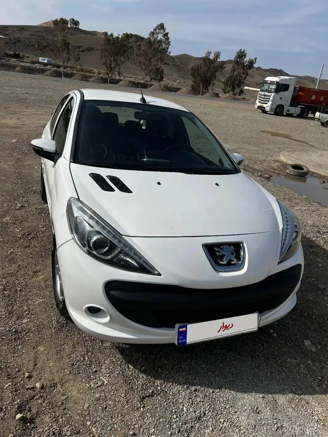 207فروشی مدل ۹۷|خودرو سواری و وانت|کرمان, |دیوار