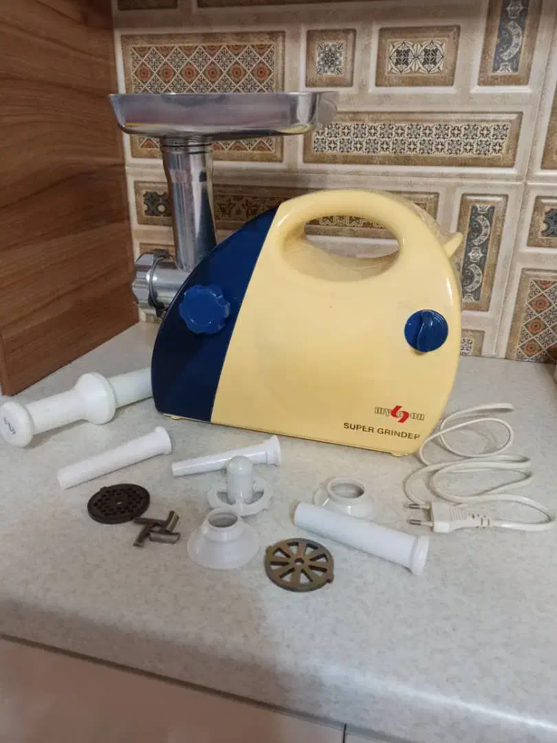 چرخ گوشت بزرگ.جاروشارژی خارجی|سایر لوازم برقی|شاهرود, |دیوار