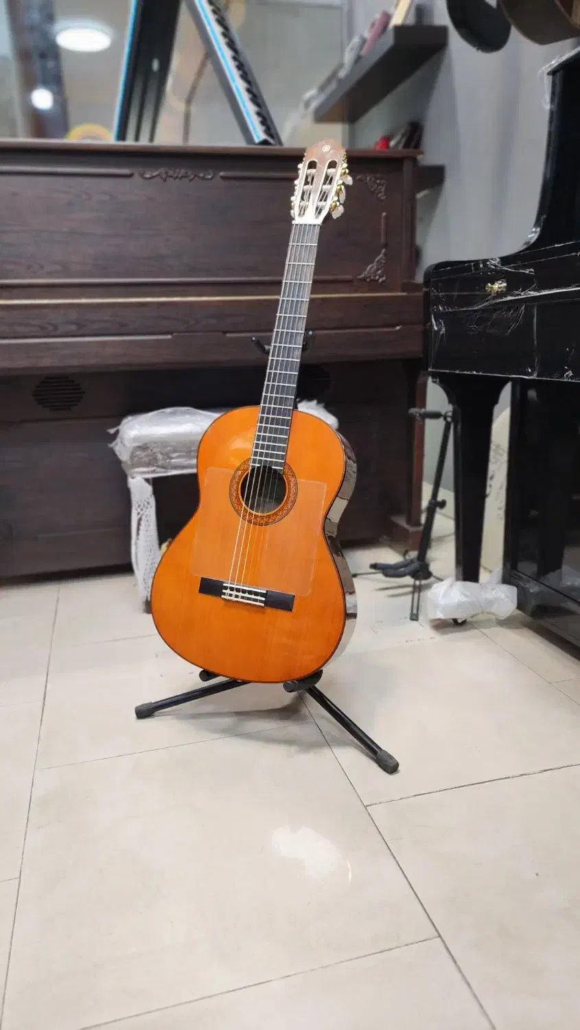 یاماها c70 در حد نو|گیتار، بیس، امپلیفایر|پردیس, فاز ۲|دیوار