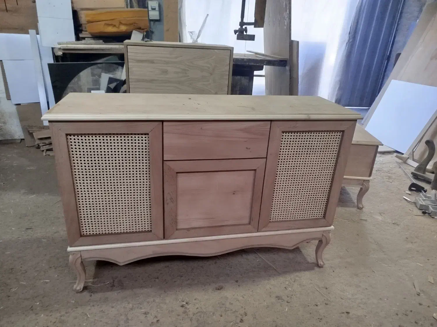 نجاری سپاهان|خدمات پیشه و مهارت|اصفهان, رهنان|دیوار