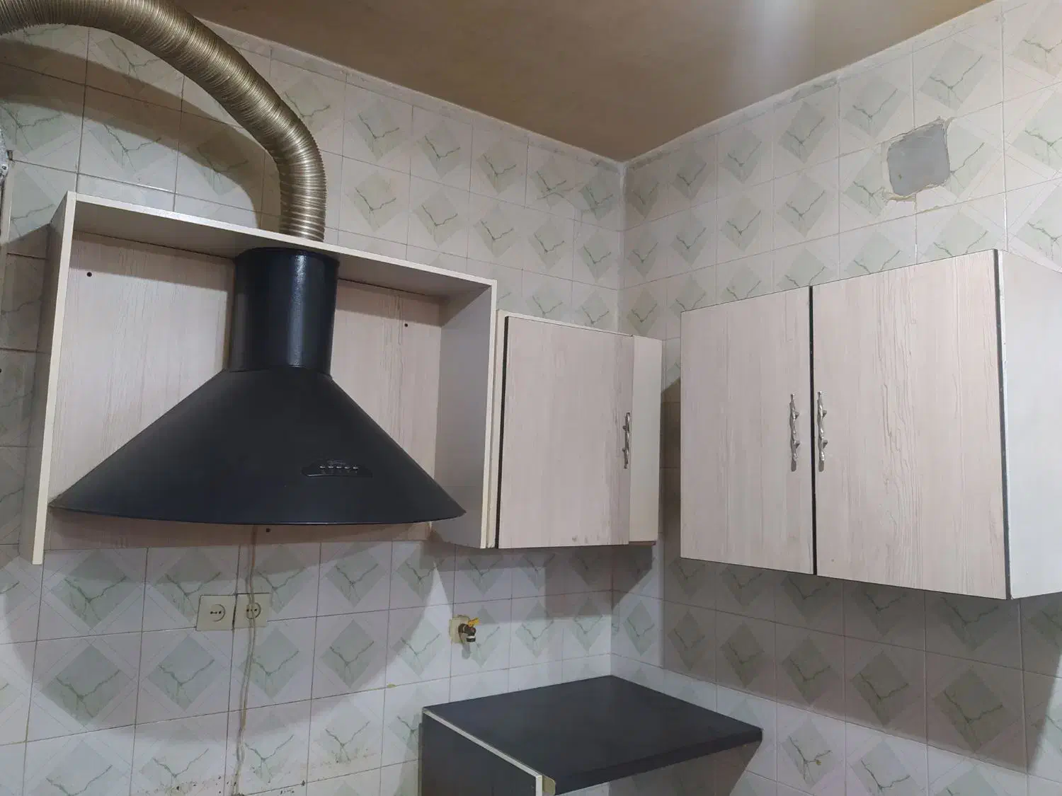 کلبینت بدنه فلز یا درب ام دی اف|آب‌چکان و نظم‌دهنده ظروف|دزفول, |دیوار