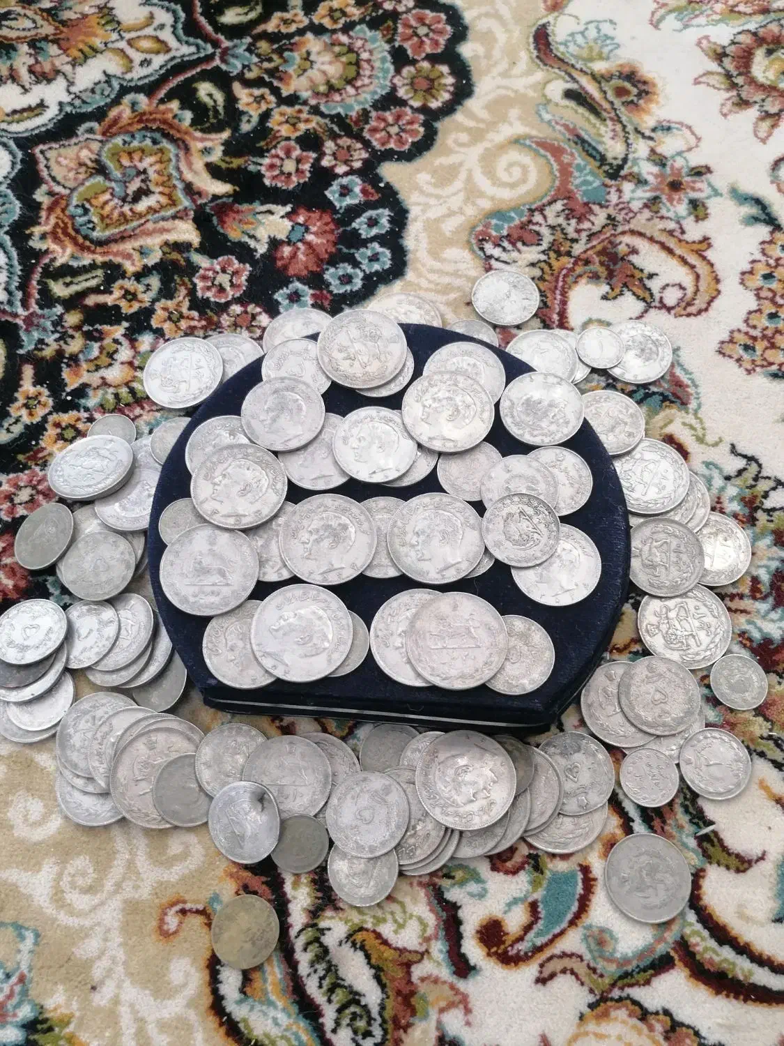 سکه قدیمی شاهی|کلکسیون اشیاء عتیقه|مشهد, کوی پلیس|دیوار