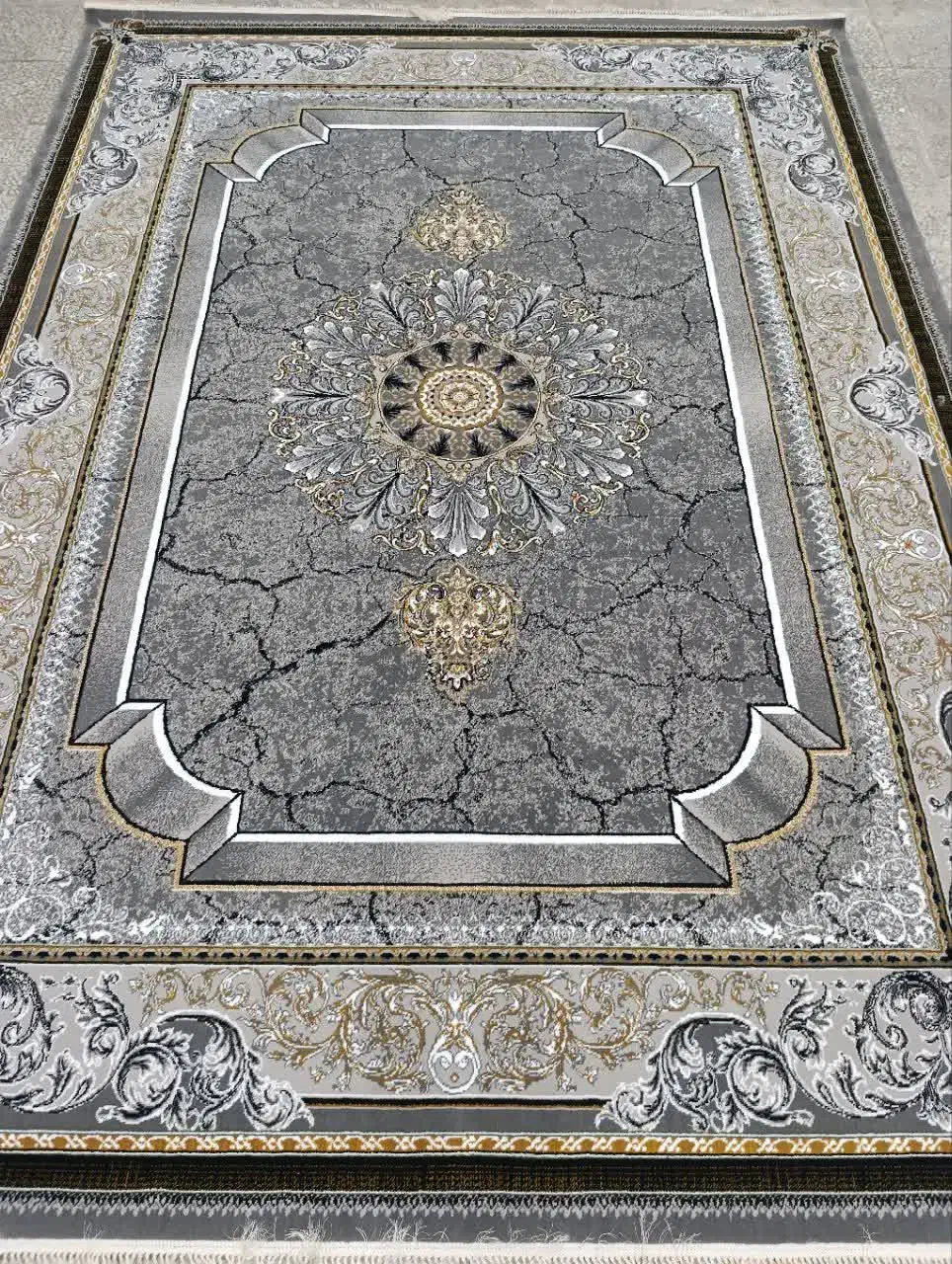 فرش پناهان|فرش|سلماس, |دیوار