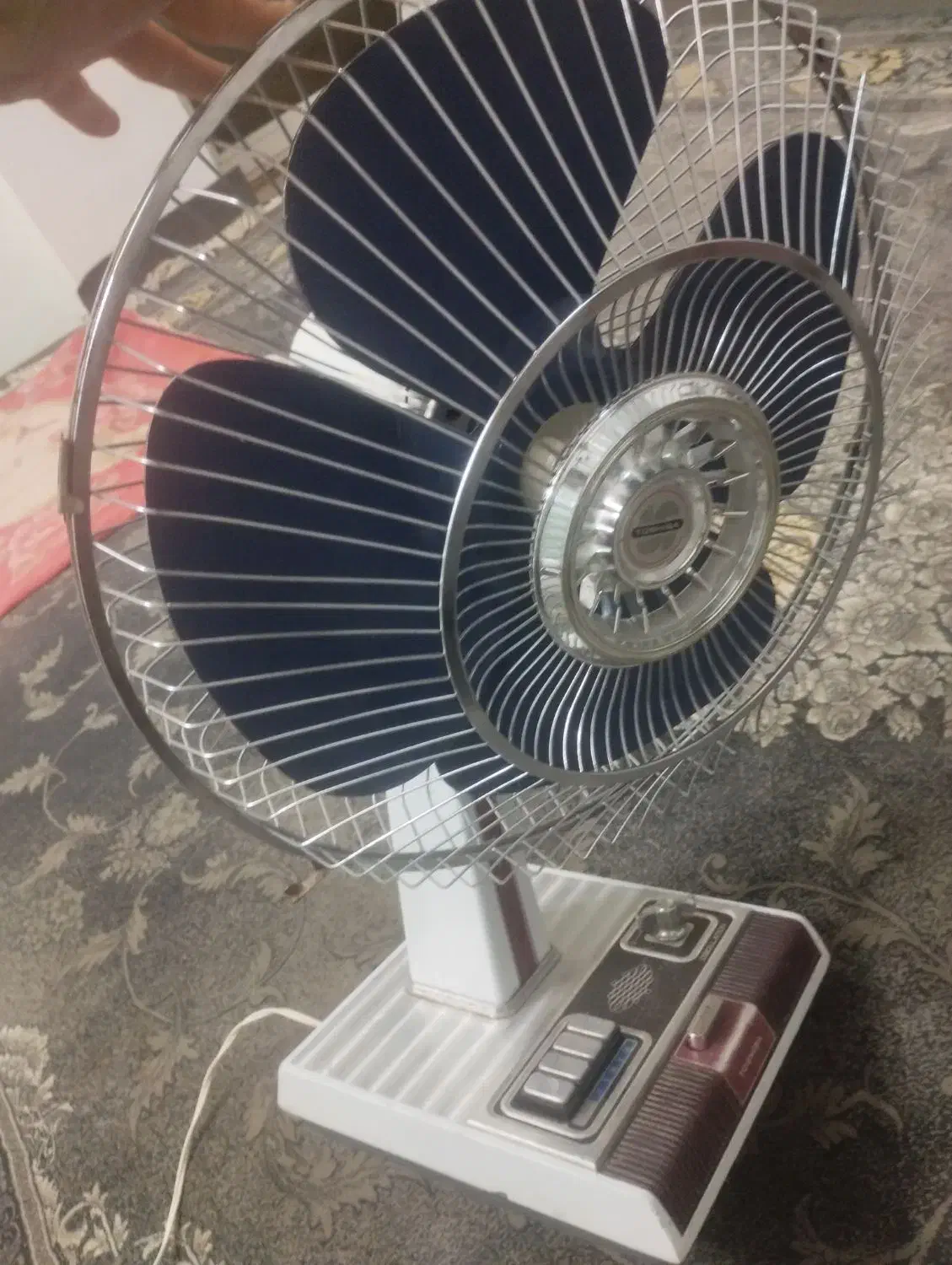 پنکه زمینی توشیبا سالم|پنکه و تصفیه‌کنندهٔ هوا|گلبهار, شهر جدید گلبهار|دیوار