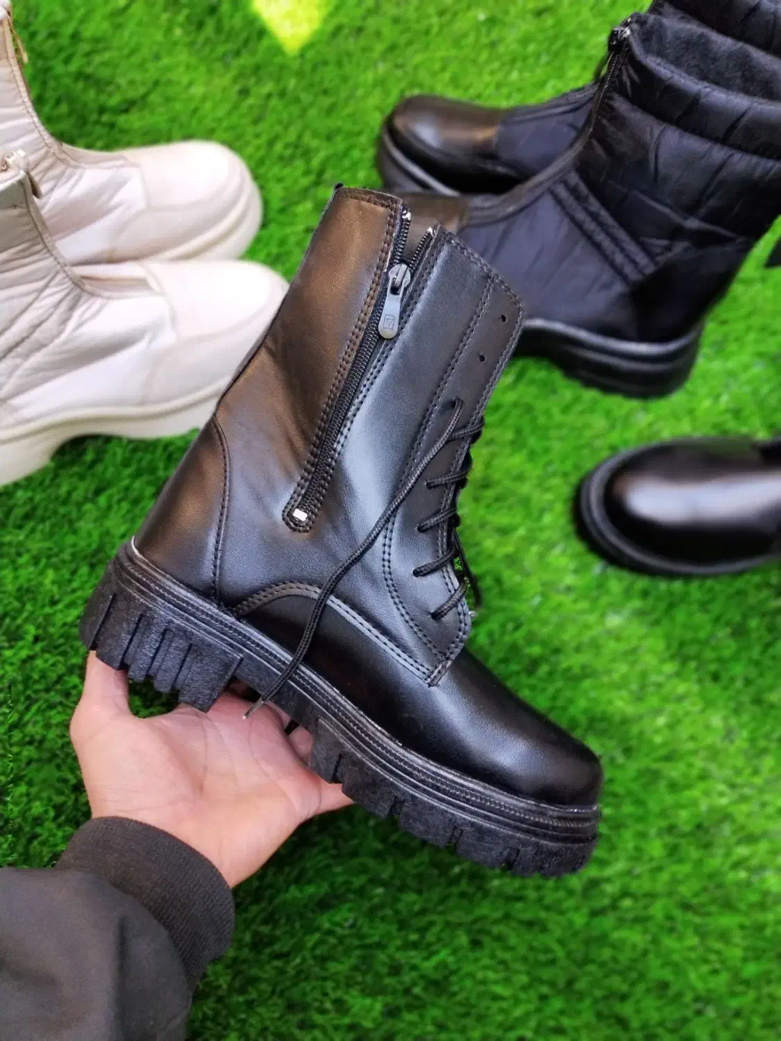 نیم بوت اسدآبادی بین انوشیروان 6 و 7 کفش لر|کیف، کفش، کمربند|خرمآباد, |دیوار